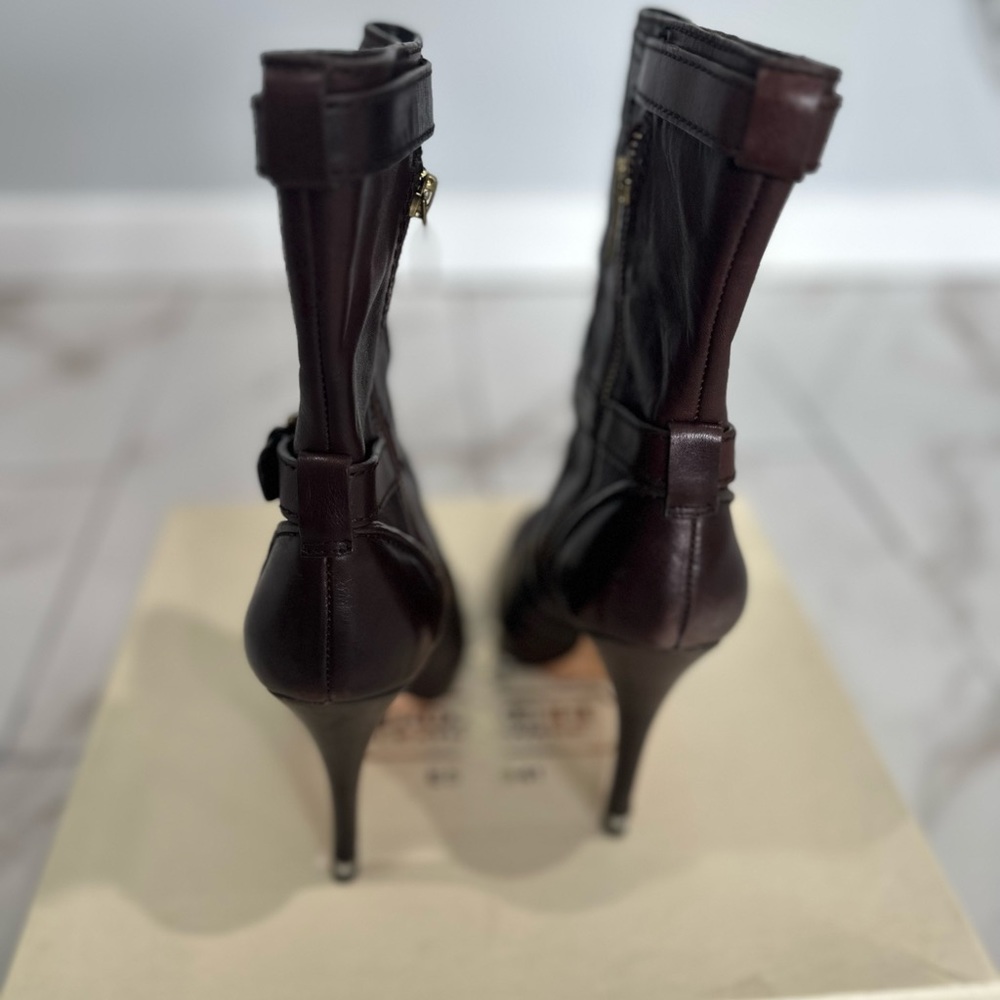 Coach brown heel boots - Picture 6 of 11
